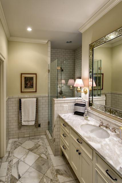 Master Bath, near Williamsburg