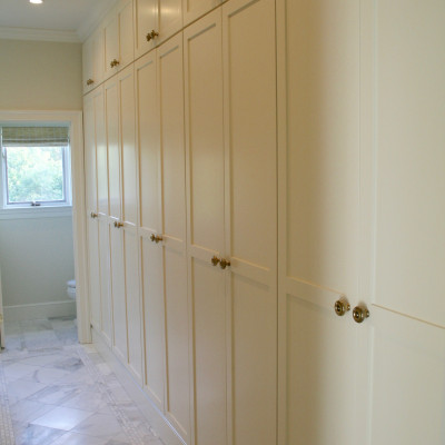 Master Bath - His closet, near Gloucester