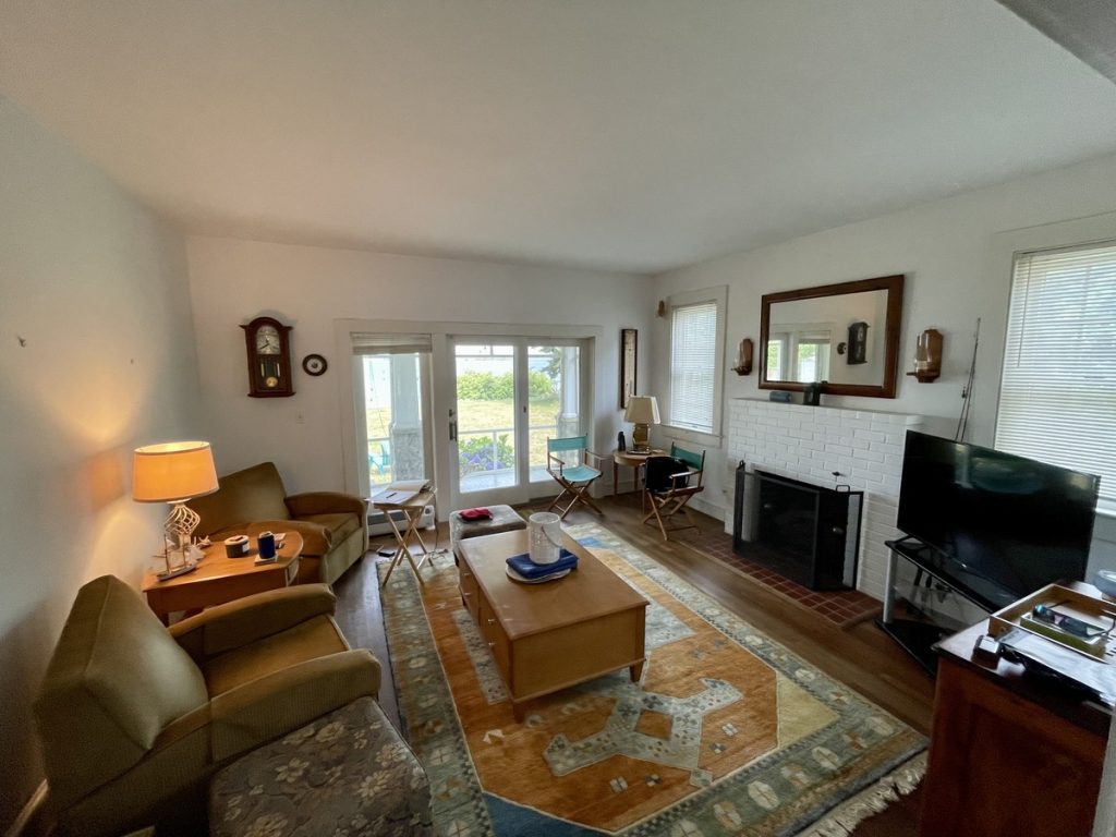 Before Middle Peninsula Home Remodel showing Living Room