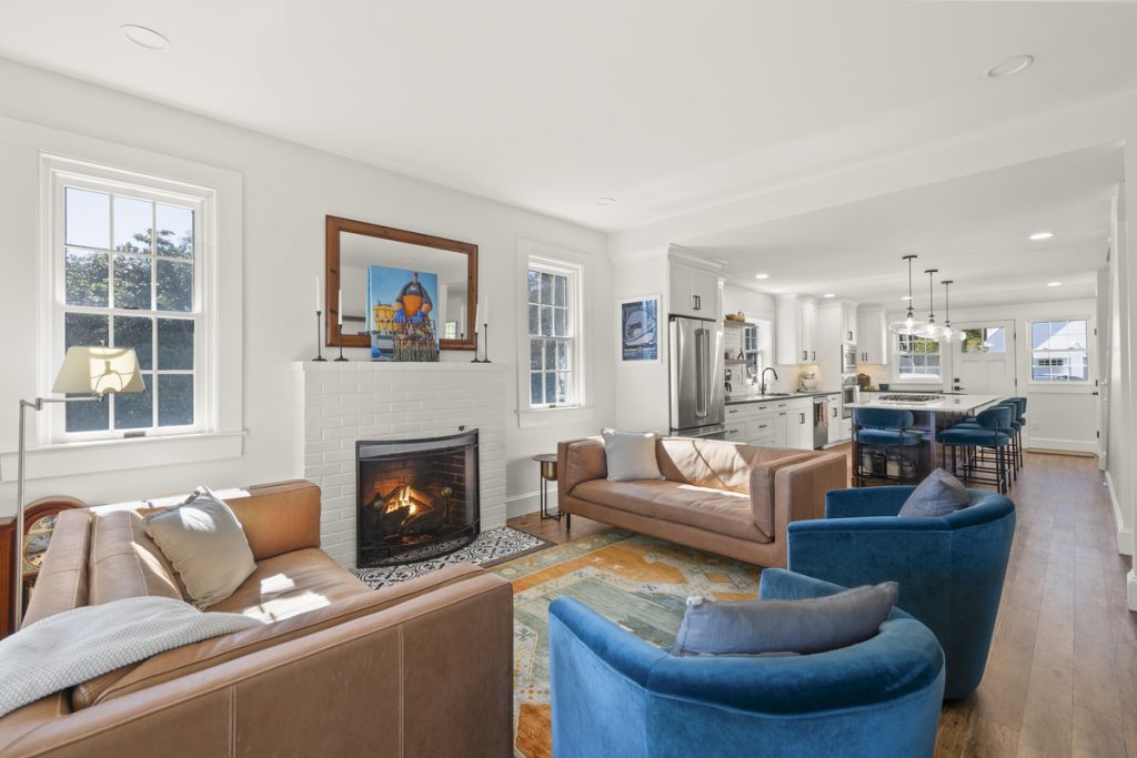 Middle Peninsula Home Renovation with open Living Room